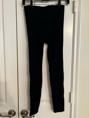 EUC! BLANQI Everyday Maternity Belly Support Leggings. Size S.
